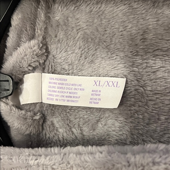 Stars Above Gray Plush Robe - Picture 2 of 5